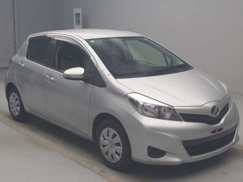 2012 Toyota Vitz NSP130[2]