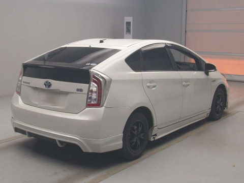 2012 Toyota Prius ZVW30[1]