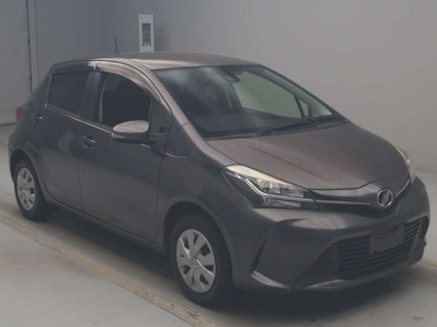 2016 Toyota Vitz KSP130[2]