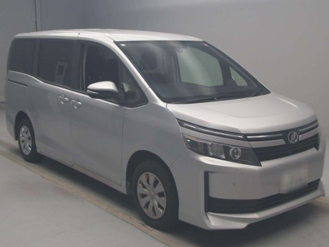 2016 Toyota Voxy ZRR80G[2]