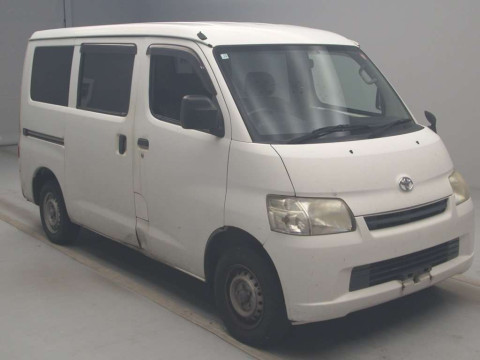 2014 Toyota Liteace Van S402M[2]