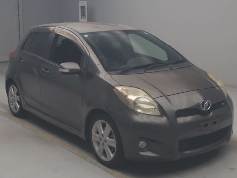 2009 Toyota Vitz NCP91[2]