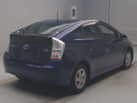 2010 Toyota Prius ZVW30[1]