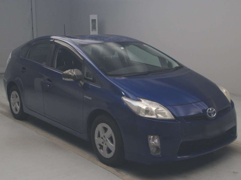 2010 Toyota Prius ZVW30[2]