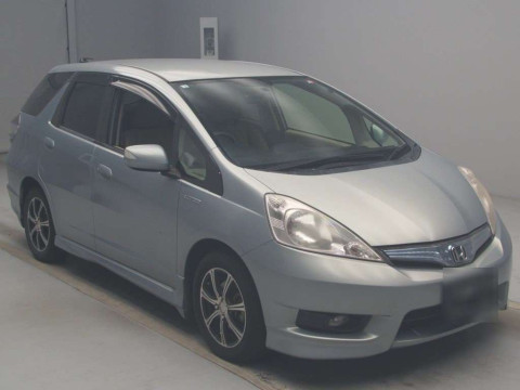 2012 Honda Fit Shuttle Hybrid GP2[2]