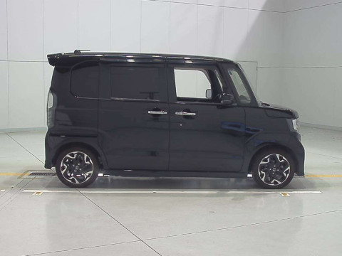 2021 Honda N-BOX CUSTOM JF3[2]