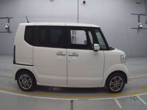 2014 Honda N-BOX JF1[2]