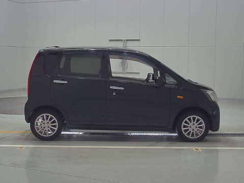 2013 Daihatsu Move LA100S[2]