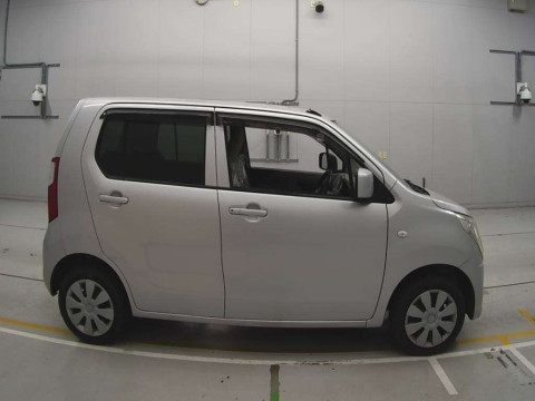 2013 Suzuki Wagon R MH34S[2]