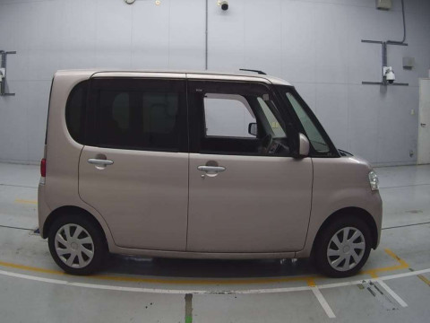 2012 Daihatsu Tanto L385S[2]