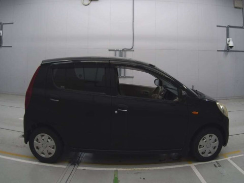 2010 Daihatsu Mira L275S[2]