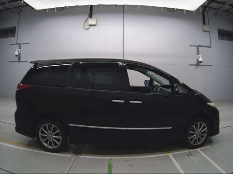 2010 Toyota Estima ACR50W[2]