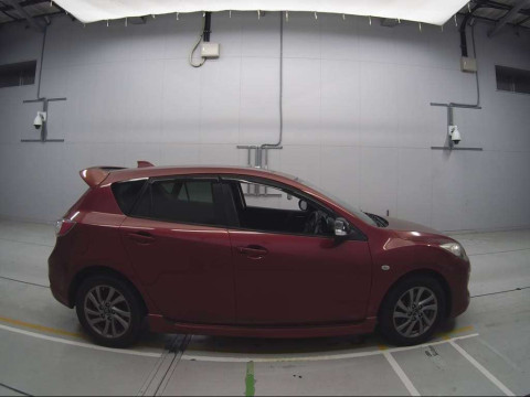 2013 Mazda Axela Sport BL5FW[2]