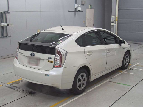 2012 Toyota Prius ZVW30[1]