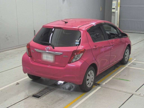 2012 Toyota Vitz NSP130[1]