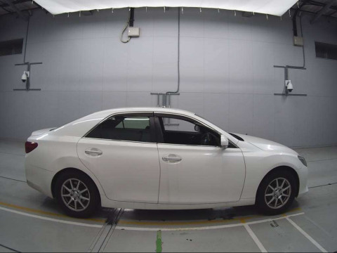 2014 Toyota Mark X GRX130[2]