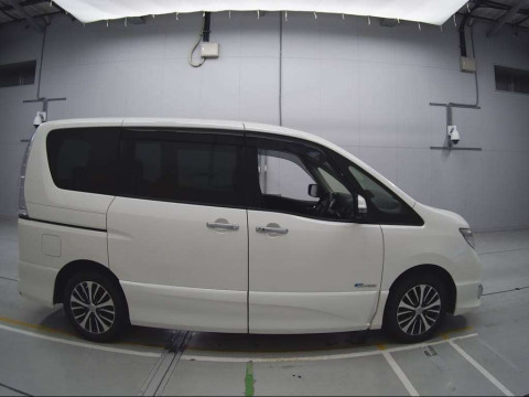 2016 Nissan Serena HFC26[2]