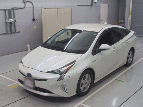 2017 Toyota Prius ZVW50[0]