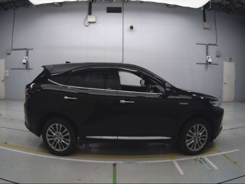 2019 Toyota Harrier Hybrid AVU65W[2]