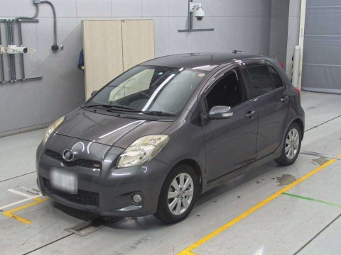 2010 Toyota Vitz SCP90[0]