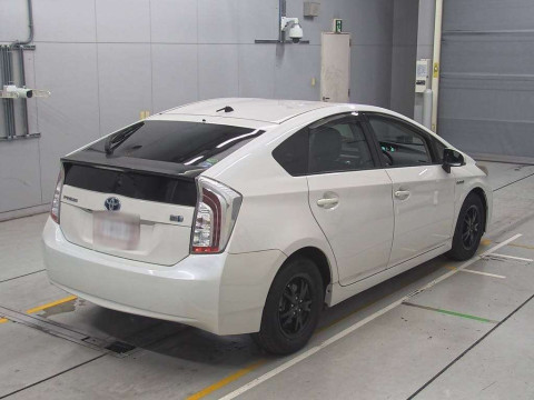 2013 Toyota Prius ZVW30[1]