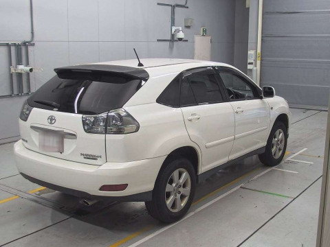 2005 Toyota Harrier ACU30W[1]