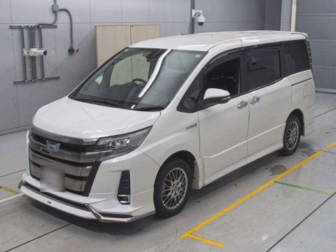 2017 Toyota Noah ZWR80W[0]