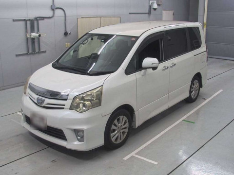 2012 Toyota Noah ZRR70W[0]