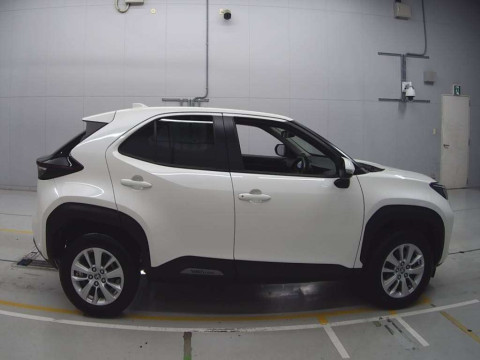 2022 Toyota YARIS CROSS MXPB10[2]