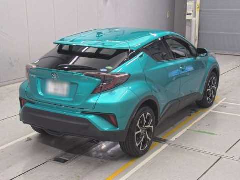 2017 Toyota C-HR NGX50[1]