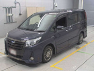 2016 Toyota Noah