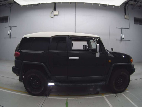 2012 Toyota FJ CRUISER GSJ15W[2]