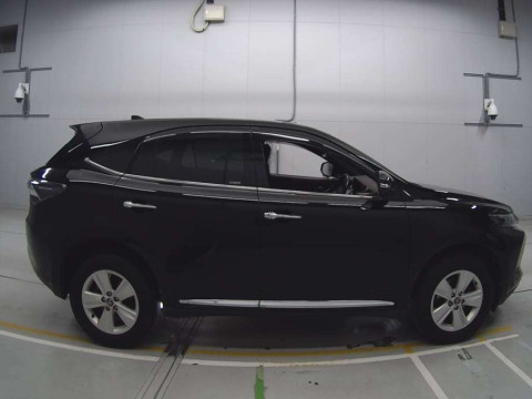 2016 Toyota Harrier ZSU60W[2]