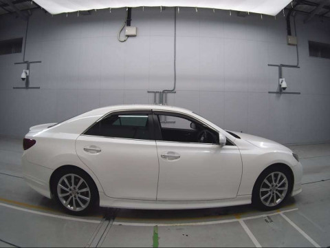 2012 Toyota Mark X GRX130[2]