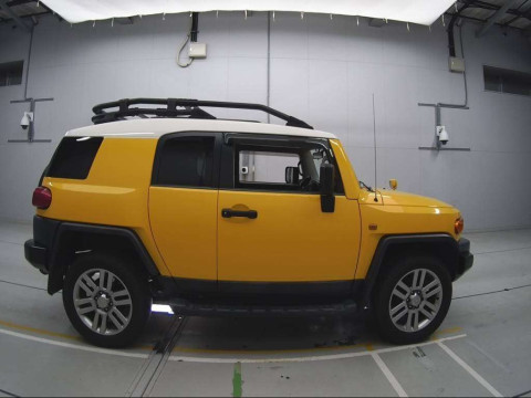 2012 Toyota FJ CRUISER GSJ15W[2]