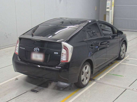 2013 Toyota Prius ZVW30[1]