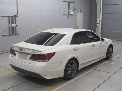 2014 Toyota Crown Hybrid AWS210[1]