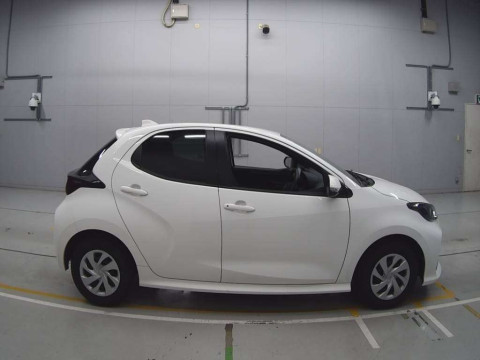 2021 Toyota YARIS KSP210[2]