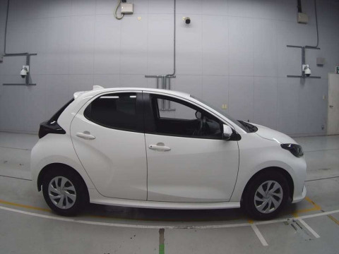 2021 Toyota YARIS KSP210[2]