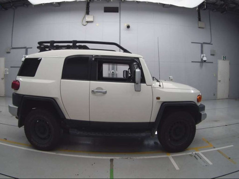 2016 Toyota FJ CRUISER GSJ15W[2]