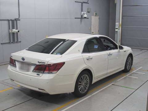 2013 Toyota Crown Hybrid AWS210[1]