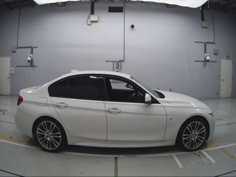 2014 BMW 3 Series 3D20[2]