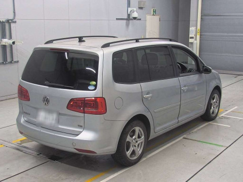 2012 Volkswagen Golf Touran 1TCAV[1]