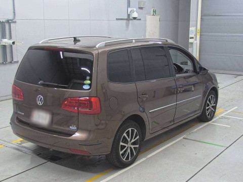 2015 Volkswagen Golf Touran 1TCTH[1]