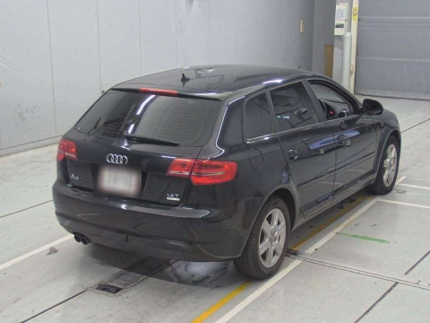 2010 Audi A3 8PCAX[1]