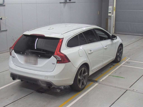 2012 Volvo V60 FB4164T[1]