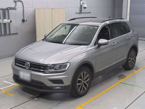 2019 Volkswagen Tiguan 5NDFGF[0]