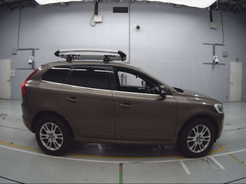 2014 Volvo XC60 DB4204TXC[2]