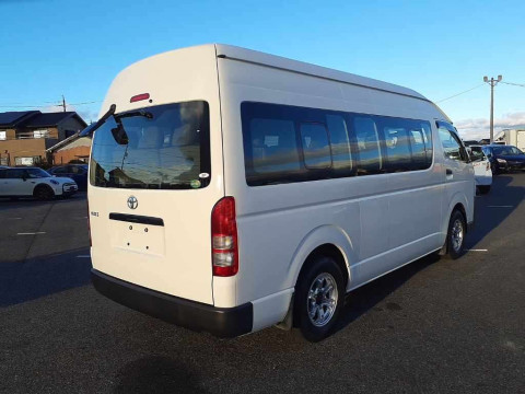 2017 Toyota Hiace Commuter KDH223B[1]