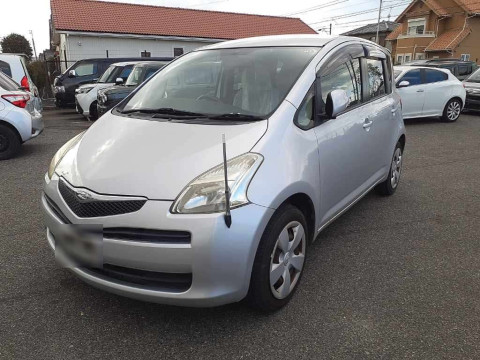 2006 Toyota Ractis NCP100[0]